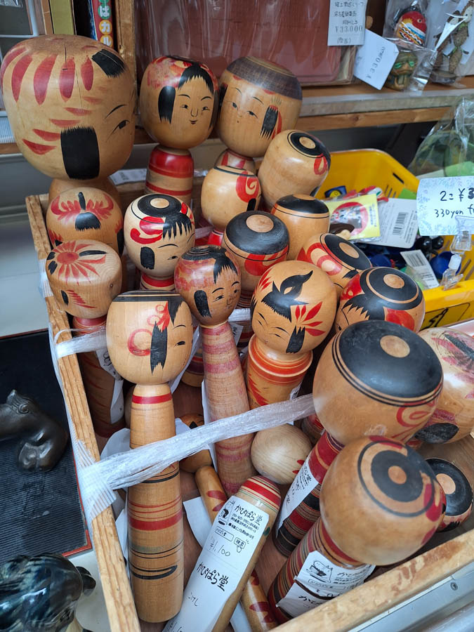 Kokeshi Shinbashi